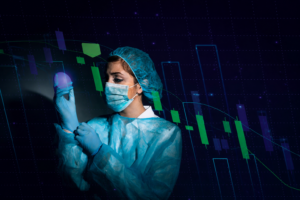 Profissional de saúde vestida com avental, máscara e touca cirúrgica, ajustando luvas em ambiente digitalizado com gráficos e elementos tecnológicos ao fundo, simbolizando a união entre medicina e inteligência artificial.